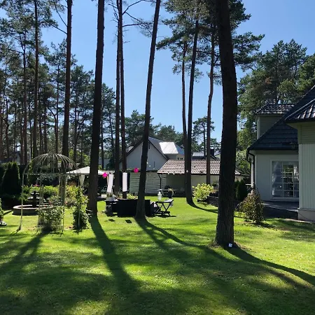 Muusa With A Cozy Sauna, Swimming Pool And Large Beautiful Garden Tallin