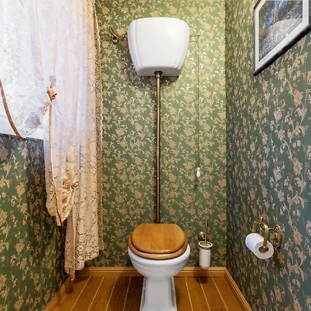 Muusa With A Cozy Sauna, Swimming Pool And Large Beautiful Garden Tallin