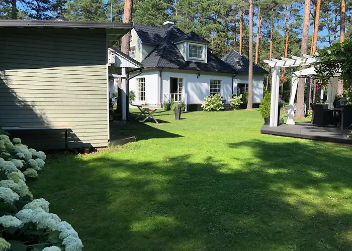 Muusa With A Cozy Sauna, Swimming Pool And Large Beautiful Garden 빌라