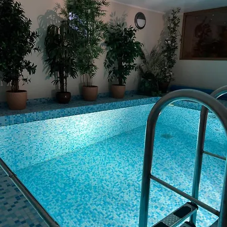 Muusa With A Cozy Sauna, Swimming Pool And Large Beautiful Garden * 탈린