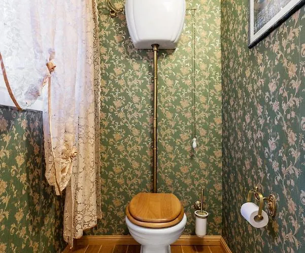 Muusa With A Cozy Sauna, Swimming Pool And Large Beautiful Garden Tallin